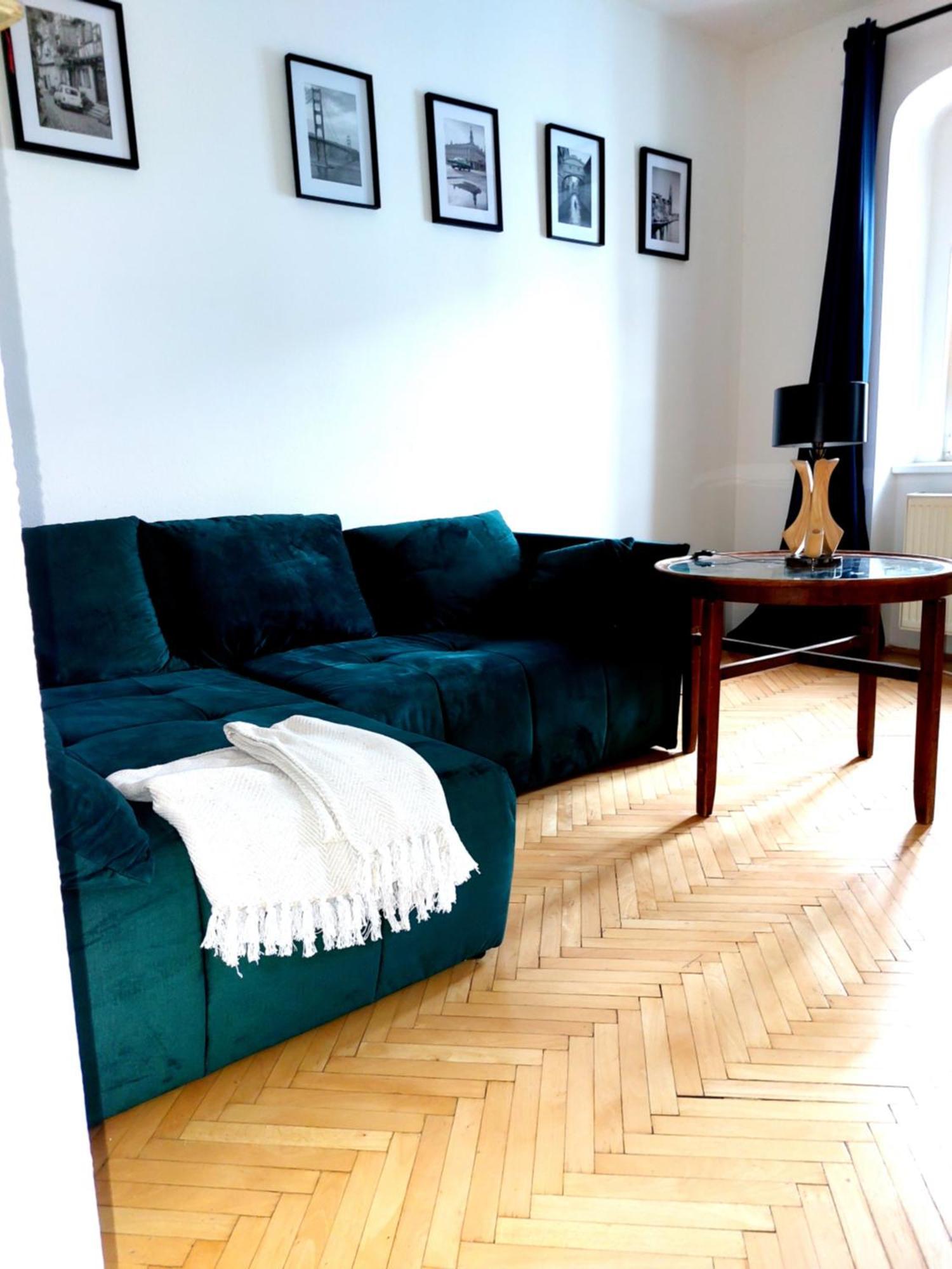 Michael'S Gate Large Apartment In A 15Th-Century Building, Old Town Bratislava Dış mekan fotoğraf
