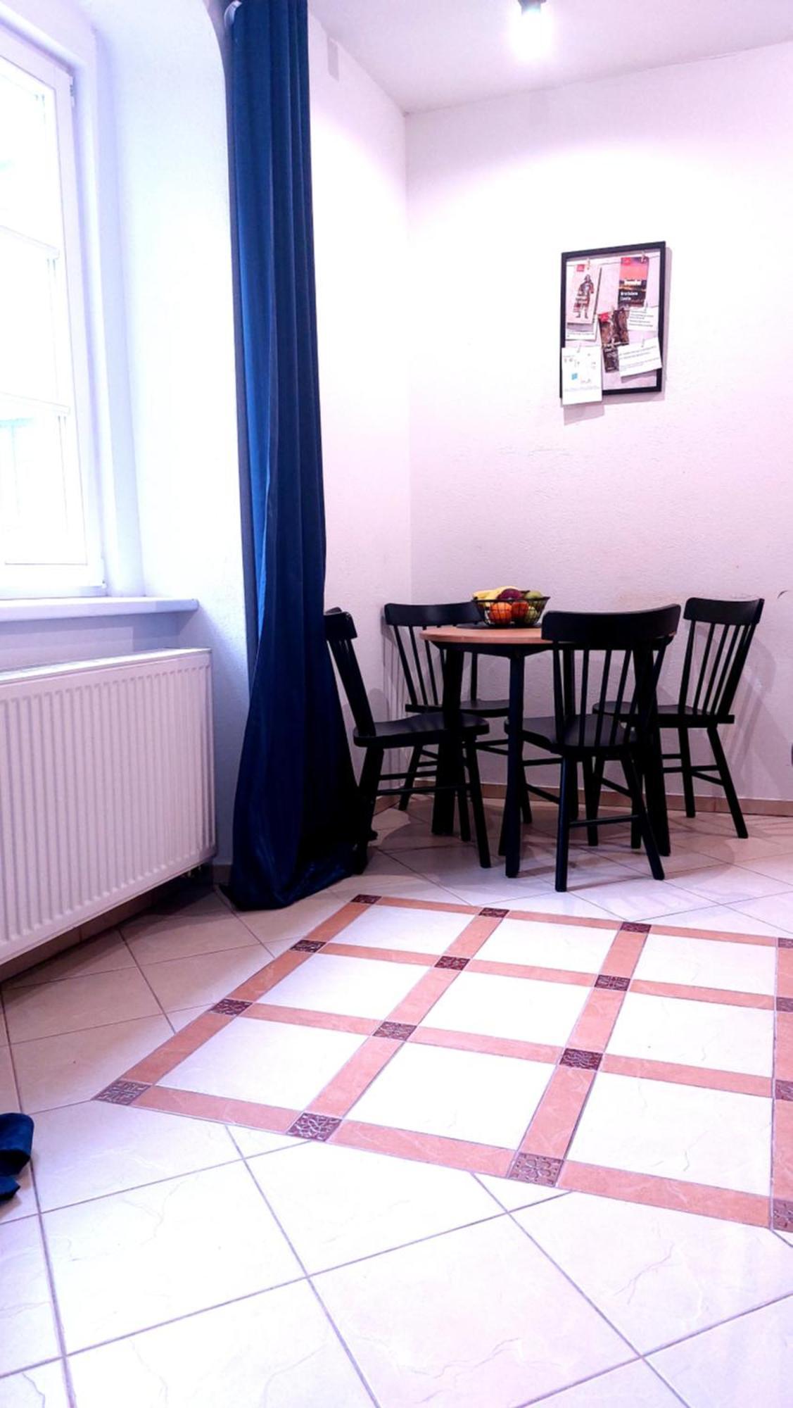Michael'S Gate Large Apartment In A 15Th-Century Building, Old Town Bratislava Dış mekan fotoğraf